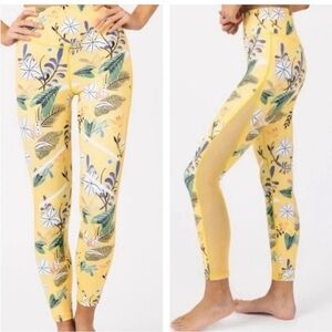 Zyia Active Yellow Floral Reflective Light Tight Leggings 🌼